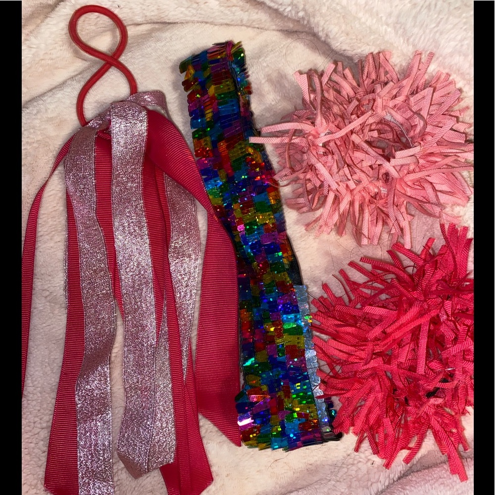 4 hair accessories